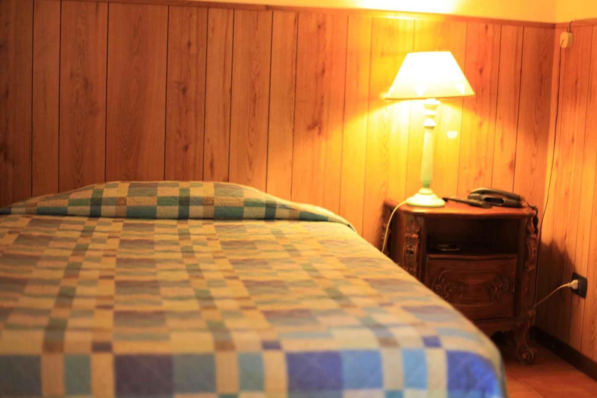 Albergo Il Cochino Монтале Номер фото